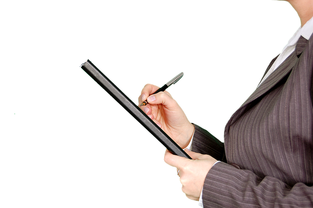 AI chatbot interface on a business website helping customers with product recommendations